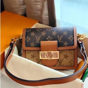 2025 ags Woman Worn Round Cakes Packages Girls Handbags