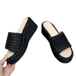 Fashion shoes sandals mid heel slippers Patent leather upper and sheepskin sole heels