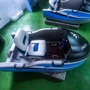 the water race track has started electric go kart takes you to experience the thrill of drifting at lightning speed
