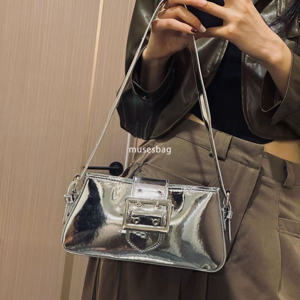 Trendy and fashionable handheld patent leather silver sweet and cool spicy girl style bag new niche design pink motorcycle underarm bag for women