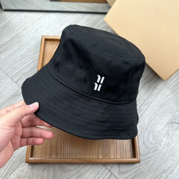 Designer bucket hat for men women baseball cap fashion pure cotton denim hat summer beach bucket hat women Wide Brim Hats