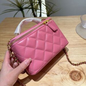 Designer bag Fashion leather Makeup Bag Crossbody Bag Shoulder Bag Chain Handle quality leather saddle bag luxurys Handbagsl Zipper cosmetic bag 17m