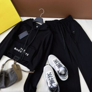 Womens Casual Tracksuit Baguette Hooded Sports Wear Suit Designer Autumn Winter Hoodie Sets Long Sleeves Pants Pure Cotton Breathable SML