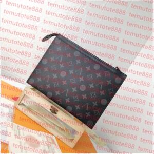 2025 High Quality New Hand bag Travel Toiletry Pouch Protection Makeup Clutch Leather Waterproof Cosmetic Bags For Women