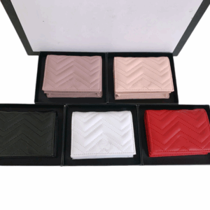 Foldable ladies' wallet, multi-colored design wallet made of durable material and equipped with safe space for daily carry fashion.