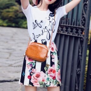 High quality women mini square bag fashionable and classic oil wax leather retro shell bag versatile and practical one shoulder crossbody bag for women