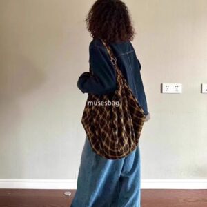 New retro tote bag large capacity commuter crossbody bag simple and versatile canvas bag backpack one bag three uses