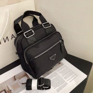 Designer TOP 2025 2in1 handbags messenger bag for chest pack designer Canvas and nylon pocket shoulder bags fashionable casual leather