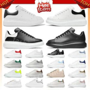 Designer platform casual alexanderr mcquen men women oversized black white blue green red suede leather Rose Beige Rainbow Dream Chaussures sneakers running shoes