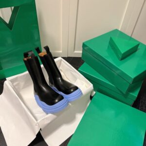 Classic Colored Designer Boots Martin Boot Winter Leather Chelsea Boots Womens Single Shoes Luxury Ankle Motorcycle Knight Boot Rainboots