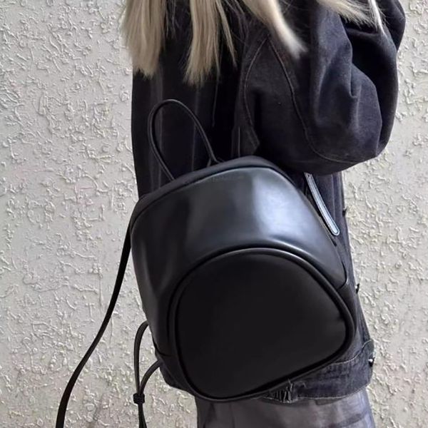 Popular South Korean niche women's large capacity leisure 2025 simple small backpack