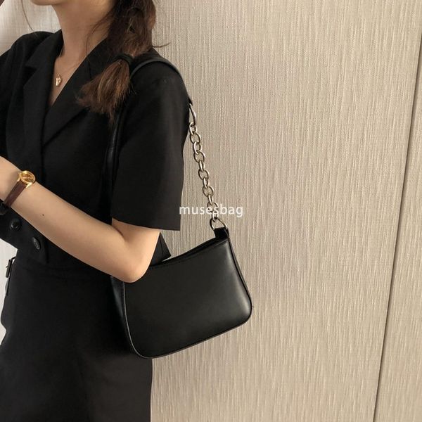 New Instagram Stir Fried Black Spliced Underarm Bag with French Stick Bag European and American Street PU One Shoulder Handbag Women's Trendy