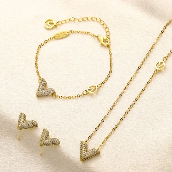 Gold Plated Jewelry Set Minimalist Designer Necklace Bracelet Earrings Gift Set for Women