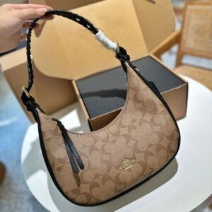 Luxurys shoulder bag women designer bag half moon tote crossbody bag fashion paris handbags baguette zip hobo purse smooth calf leather