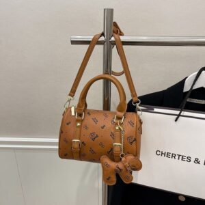 Fashionable Commuting Bag with Novelty Dog Accent – Lightweight Single Shoulder Crossbody Designer Bag Everyday Essentials Bags