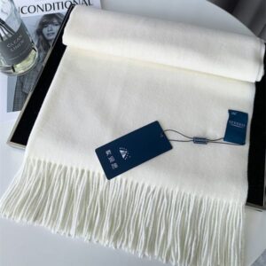 1-647 Women's Single Color Cashmere Scarf – Soft & Versatile Shawl for Everyday Wear