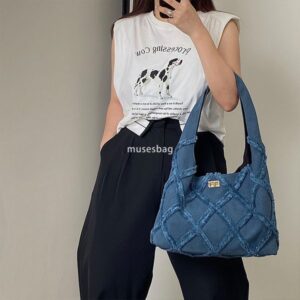 High end hot selling new retro commuting bag with a sense of luxury niche fashion versatile trend Korean style denim canvas bag women's shoulder bag