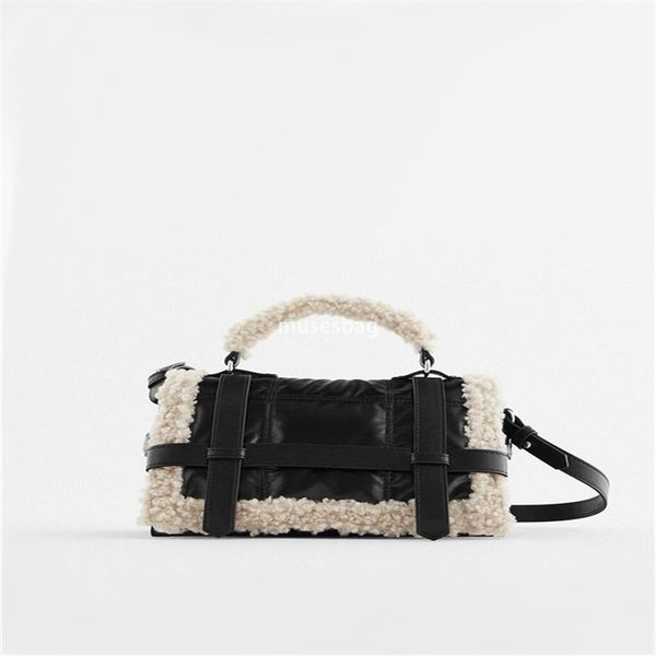 New high-end plush wool bag lamb plush grab shoulder bag velvet stitching niche design versatile cross body small square bag