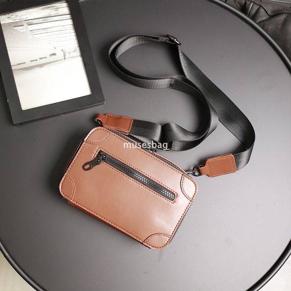 New crossbody bag men's fashion brand small square bag fashion personality shoulder bag casual Korean version niche box bag