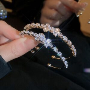 Luxury Bracelet Classic Crystal Bracelet Bowknot Designer Women Cuff Opening Bangle Cuff Jewelry Woman Party Gift