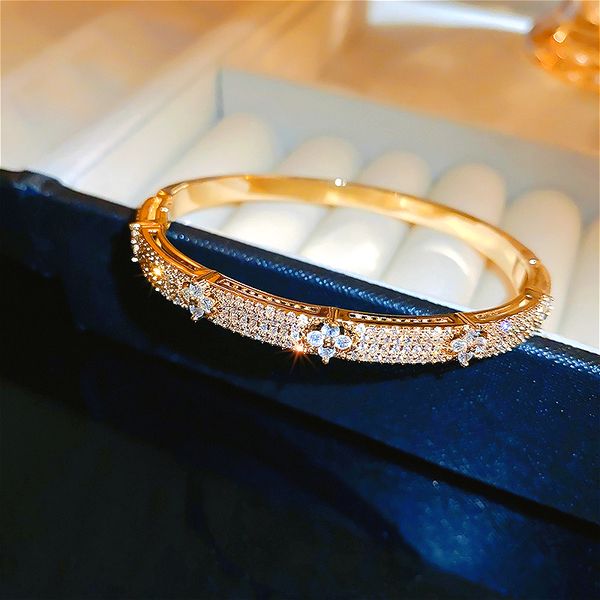 Designer Luxury Bracelet Classic Bracelet Designer for Women Cuff Bangle Cuff Jewelry Woman Party Gift