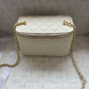 Cross Body Bag Pink Shoulder Half Moon Makeup Bag Designer Genuine Leather Cowhide Pearl Chain Hand Bag Designer Bags Crossbody Designer Bag Handbag High Quality