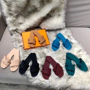 Slippers Classic Brand Flat Leather Sandals New Designer Women Luxury Fashion Beach Tourism Shoes Summer Outside Platform Shoes Orange High-Quality Flip Flops