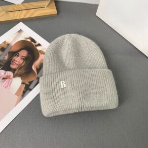 Classic beanie designer wool hat luxury ribbed knit hat fashionable and versatile autumn and winter warm hat for men, women and children a must-have gift fashion warm Y8