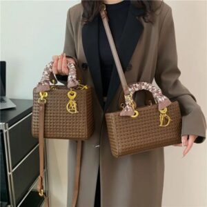 Tote bag Designer bag fashion ladies luxury bag medium shoulder bag crossbody bag mini bag high quality leather new knitting crossbody bag shoulder designer handbag