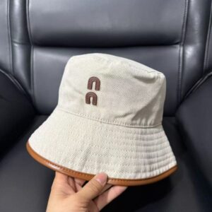 Designer Bucket Hat for Men Women Wide Brim Cap Sun Outdoor Beach Canvas Bucket Hat Designer Accessories Hundred
