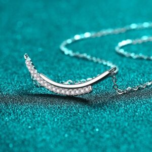 925 Sterling Silver Moissanite Smile Necklace for Women Minimalist Diamond Pendant Line Chain Elegant Gift for Best Friend