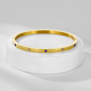 Elegant Friendship Jewelry Set Featuring Shimmering Colored Stones and High-Quality Metal Band