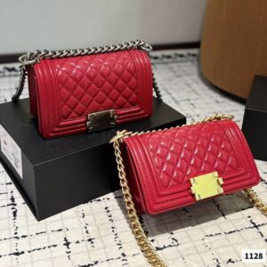 Fashion Ladies Shoulder Bag Caviar Bag Leather Rib Check Gold Hardware Metal Lock Matelasse Chain Hand Crossbody Bags Underarm Bags Makeup Sacoche Wallte 20cm