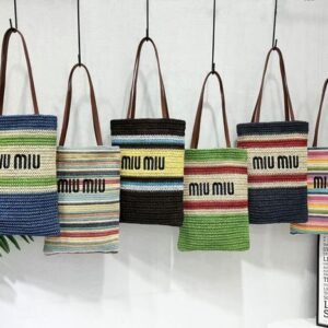 Desinger Bags Embroidered Weaving Shoulder bag large capacity Luxury bag fashionable woman crossbody Summer trip 001