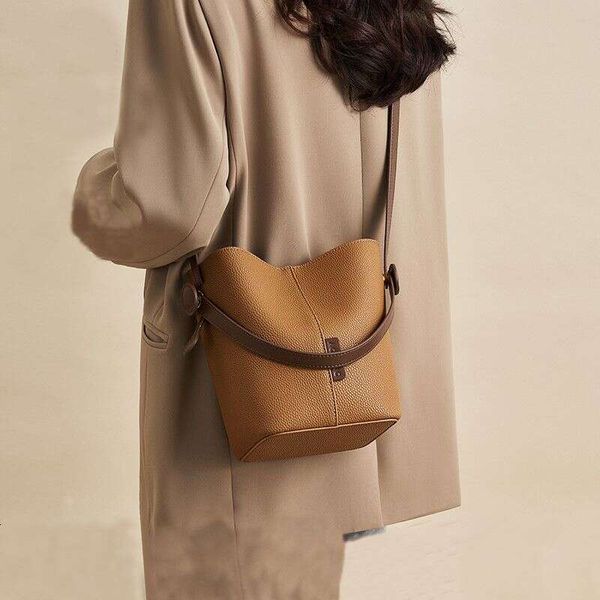 Trendy Bags This Year 2025 New Basket Bucket Bag High-end Shoulder Crossbody Women's Fashion Handbag