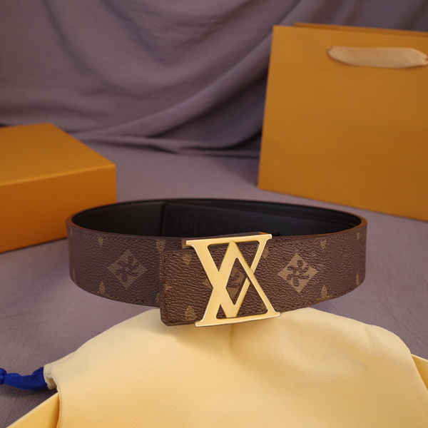 Designer Belt Mens Woman Belts Classic Smooth Buckle Genuine Leather Belt Highly Quality Come with Gift Box and Handbag 90-125cm Length Waistband