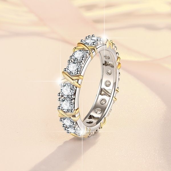 Elegant Moissanite Women's Ring in S925 Sterling Silver, Gold-Plated, Unique Stackable Design, Perfect for Engagements and Special Occasions, Cross-Border Wholesale.