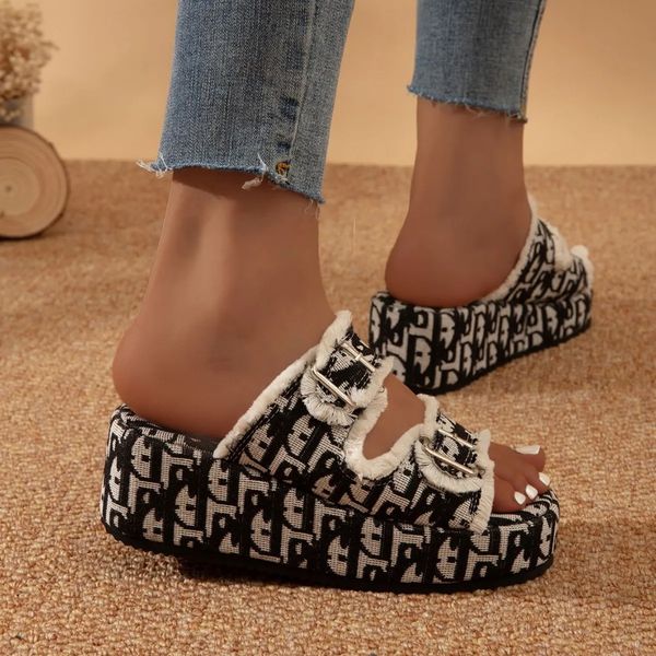 Designer shoes Ladies' casual sandals White and blue anti slip breathable fashionable new shoes New indoor slippers