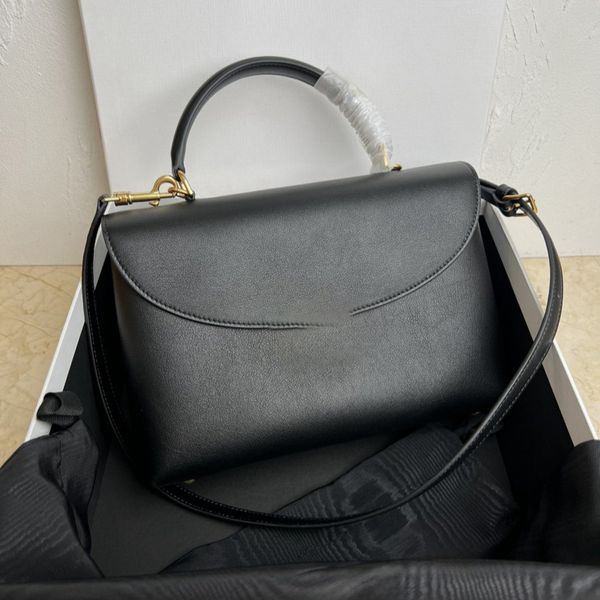 10A Tote Designer Women's Crossbody Bag 25cm 21cm Pearl chain smooth purse Handbag and box 05