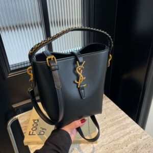 Free Shipping 2025 New Design Vintage Classic Show Temperament Womens Crossbody Bag Minimalist Style Large-capacity Bucket Bag Commuter Bag