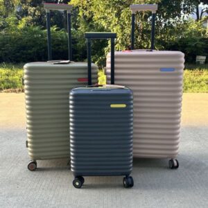Designer Suitcases Luggage Travel Wheels Boarding Women 20 25 28 inches Men Trolley Rolling Bag High Quality Metal