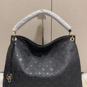 23ss Classic Fashion Designer Tote bags Leather Messenger Large Capacity Three Colors Cross body Lady Embossing Shoulder Bag