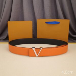 Men Designer Belt Classic Belts For Women Fashion Casual Letter V Silver Smooth Buckle Leather Belt Width 4cm Ceinture