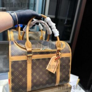 High End Dog Carrier Small Pet Commuter Bag Tote Bag Large Capacity Pet Portable Travel Bag Designer Pet Carrier Bags Side Ventilation Cat Carrier Bag Pet Animal Bag