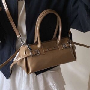 Niche Design for Women 2025 Spring Summer New Shoulder Versatile Handheld Crossbody French Stick Bag