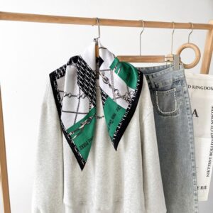 Green lettered silk scarf with floral pattern, zigzag design, cotton fabric, retro and fashionable, high-end, small square scarf
