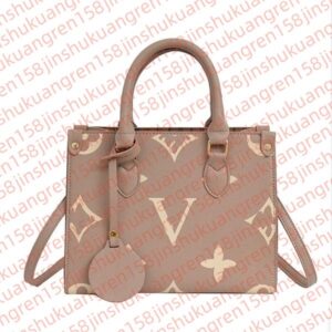 Designer Bag On the go Embossed Black Flower Large Capacity GM MM Size Tote Bag Fashion Women Shoulder Bags Handbags Lady Crossbody Luxurys Female backpack