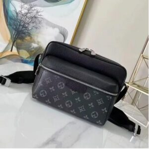Messenger bags Designers Bag Classic Women or Men bags CrossBody bag School Bookbag Purse backpack man totes bag wallet leather handbags claeess backpack #849