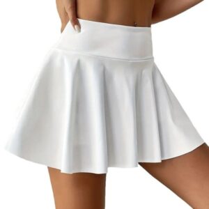 Chic Gentlewoman's Casual Outfit: Trendy Women's Short Skirts Featuring Convenient Side Pouches