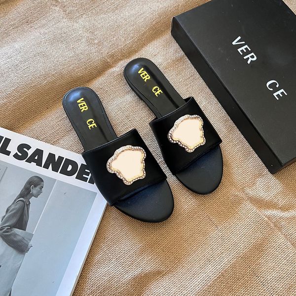 Slippers Slippers New Fashion Metal Striped Summer Flat Shoes Fashion Slip on Slides Outdoor Female Casual Women Sandals Plus Size 34-42